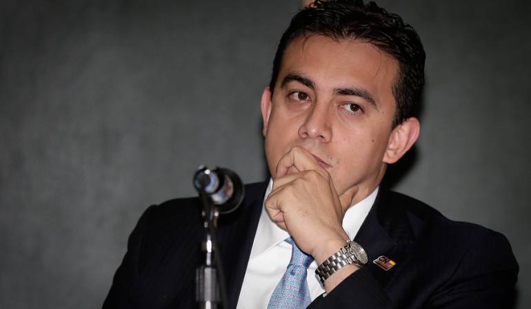 Alexander Vega