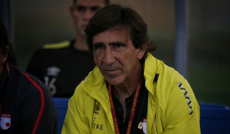Es oficial: Gustavo Costas no sigue como técnico de Santa Fe Es oficial: Gustavo Costas no sigue como técnico de Santa Fe