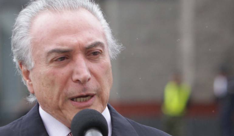 Tribunal Electoral de Brasil absuelve a Michel Temer