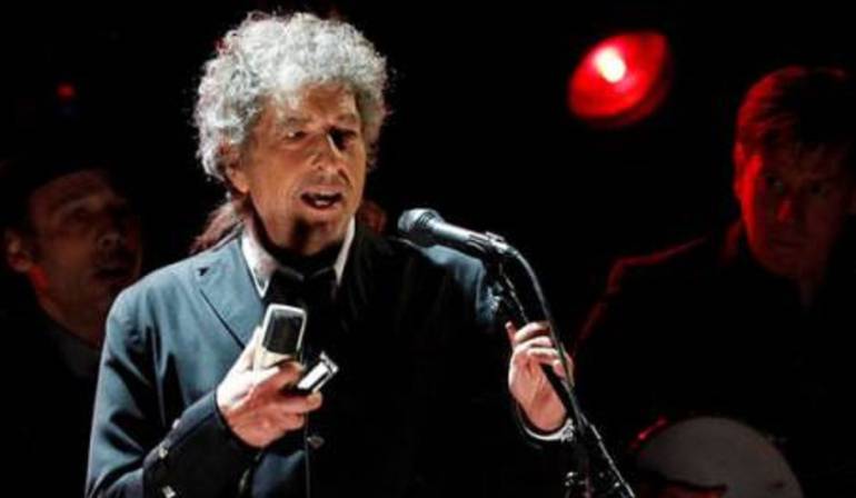 El presunto robo de Bob Dylan: Acusan a Bob Dylan de plagio en su discurso para el Nobel de Literatura
