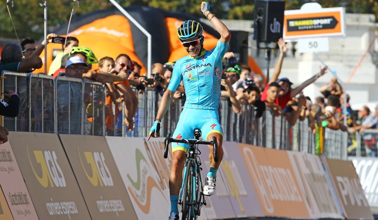 Ciclismo: Ciclista Miguel Ángel López sufrió fractura en dedo de su mano derecha