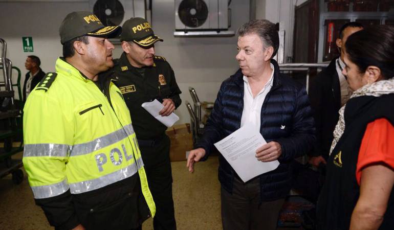 Macron reitera apoyo de Francia a proceso de paz en Colombia Macron reitera apoyo de Francia a proceso de paz en Colombia