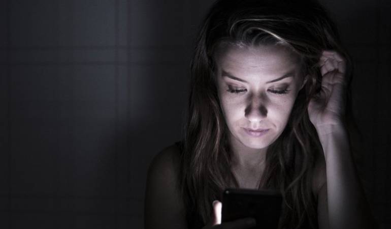 Cómo protegese de Pegasus, el sistema de vigilancia a periodistas en México