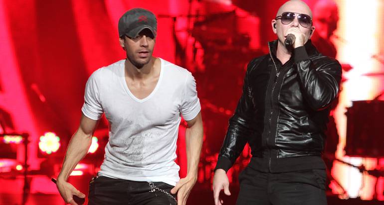 Enrique Iglesias y Pitbull.