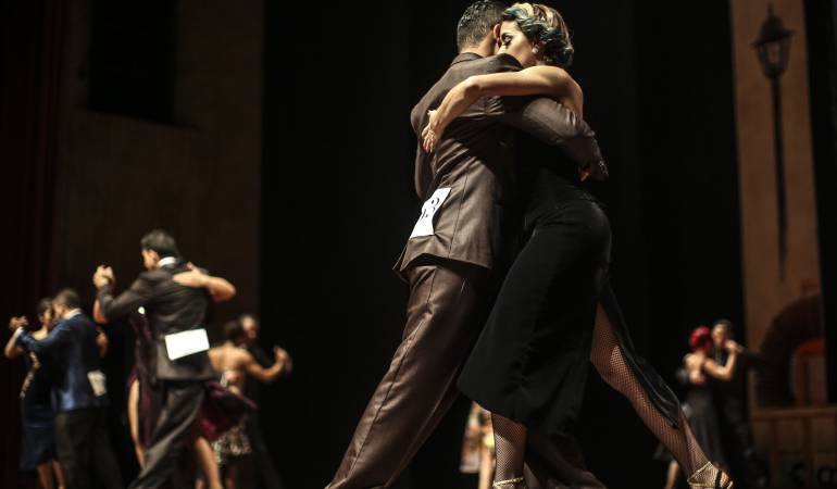 Torneo de Baile de Tango durante el XI Festival Internacional de Tango en Medellín.