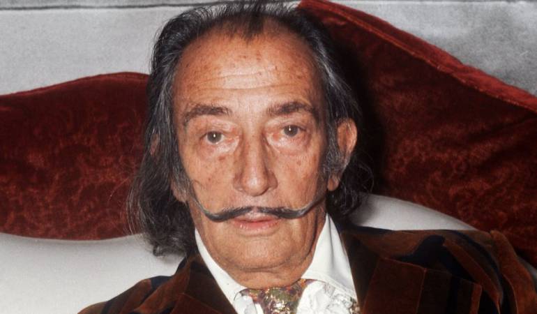 Dalí murió en España en 1989 y no con su esposa no tuvo hijos.