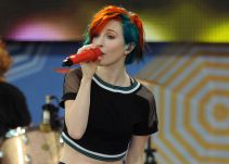 Hayley Williams sufre depresión desde hace dos años