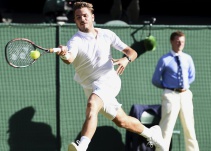 Stan Wawrinka cae en su debut en Wimbledon ante Medvedev