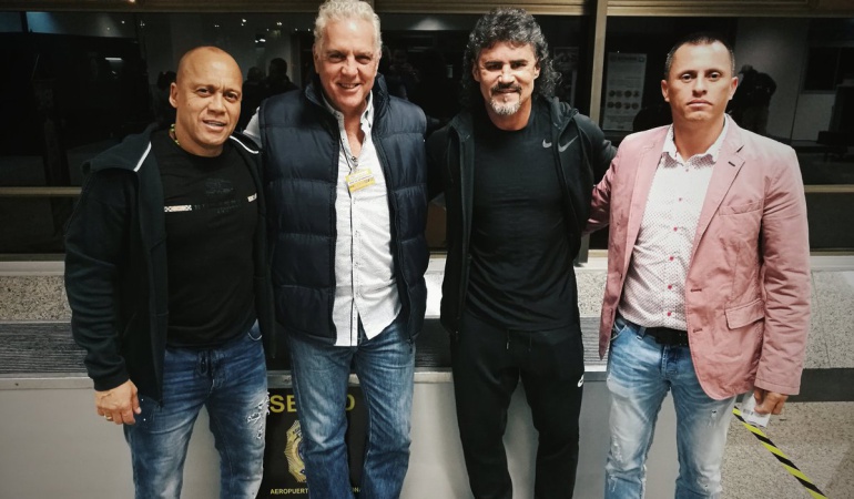 Leonel Álvarez Cerro Porteño técnico: Leonel Álvarez es oficializado como nuevo técnico de Cerro Porteño