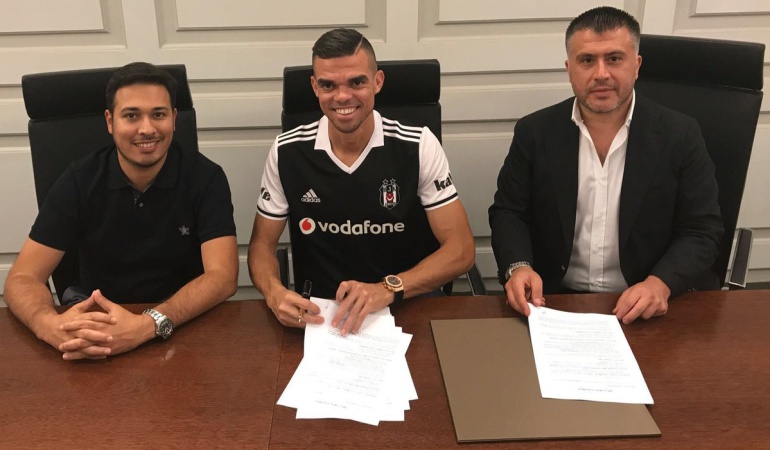 Fútbol Internacional: Pepe jugará en el Besiktas de Turquía