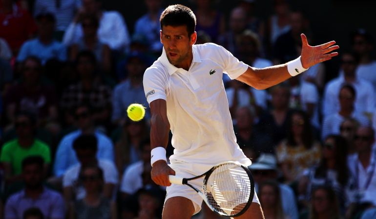Tenis Wimbledon: Por falta de luz, Djokovic jugará este martes por octavos de final