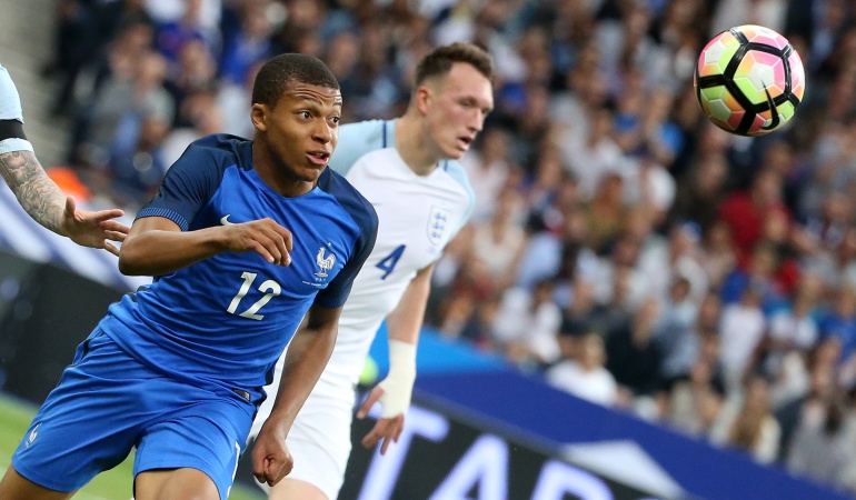 Fútbol internacional: La novela sobre Mbappé podría tener final en París