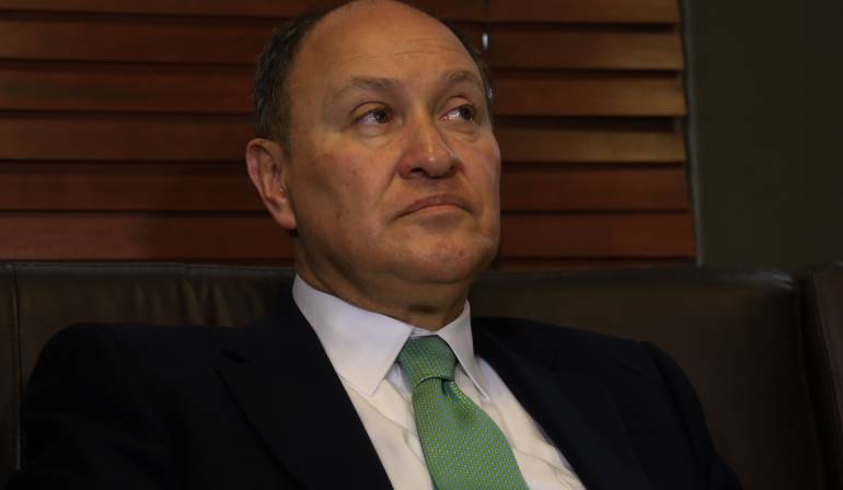 4 preguntas al magistrado Rojas por insistencia en caso Autorrolings — COLOMBIA