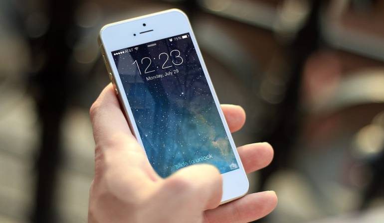 Consumo energía de los celulares: Crean un nuevo material que reduce al mínimo consumo energía de los celulares
