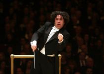 Gustavo Dudamel pide a Nicolás Maduro que suspenda la Constituyente