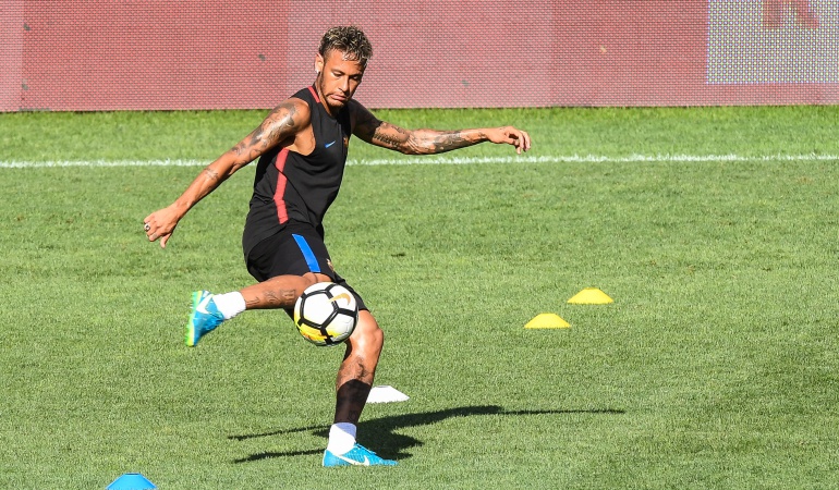 Neymar no se mueve del Barcelona afirma su director técnico
Ernesto Valverde afirma que son solo rumores de verano.
@GettyImages