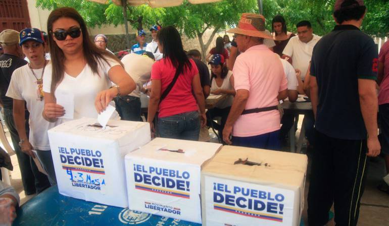 Estados Unidos les pide a sus ciudadanos en Venezuela guardar comida — COLOMBIA