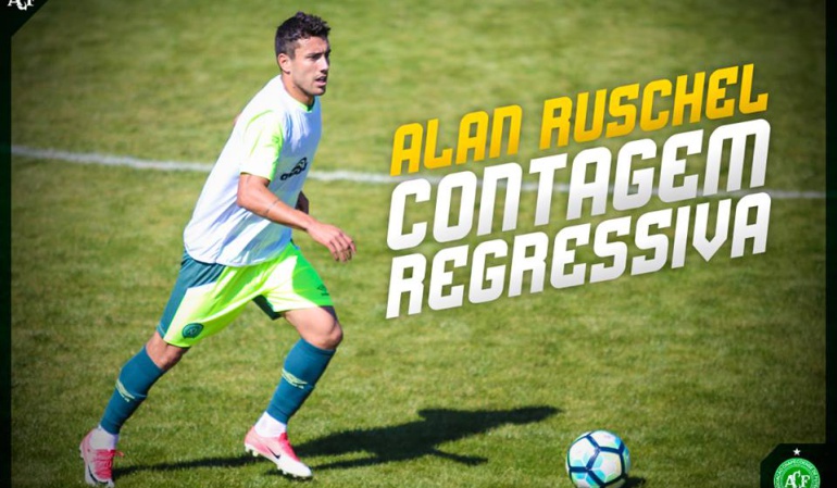 Chapecoense Alan Ruschel: Alan Ruschel, supervivientes del accidente aéreo volvió a jugar