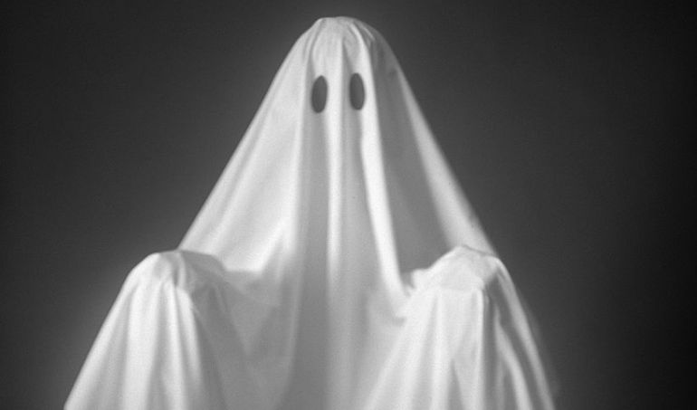 Disfraz de fantasma.