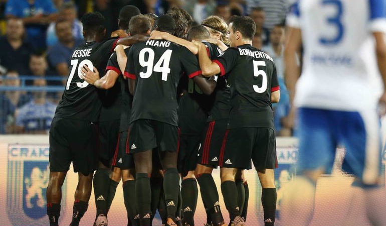 Milan Universitatea Craiova Europa League: Zapata y el renovado Milan inician con triunfo la fase previa de Europa League