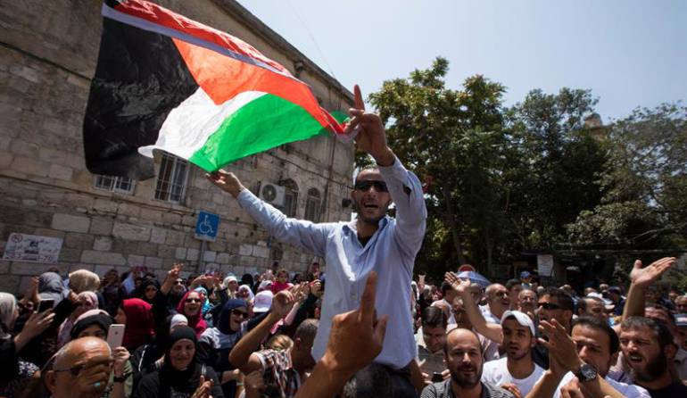 Israel Palestina: Decenas de heridos en nuevos choques en Al Aqsa entre palestinos e israelíes