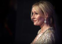 J.K.Rowling se disculpa por una crítica hecha a Donald Trump
