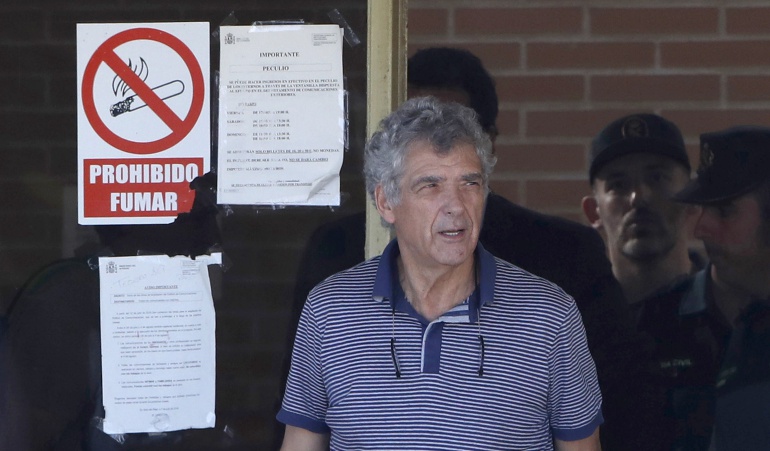 Angel María Villar sale de la cárcel: Gracias a todos los que han confiado en mí: Villar, al salir de la cárcel