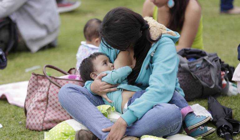 por qué y hasta que edad se debe dar teta los bebes: Recomiendan aumentar la lactancia materna para salvar más vidas de niños