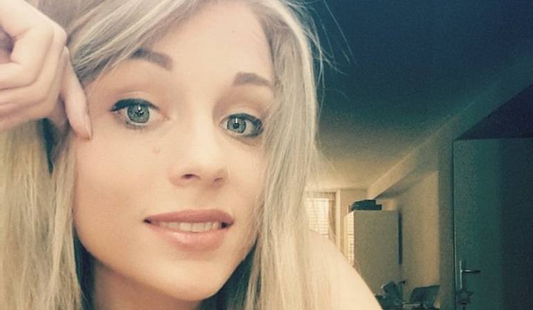 Gamer se quema el cabello mientras hacía una transmisión en vivo: Gamer se quema el cabello mientras hacía una transmisión en vivo