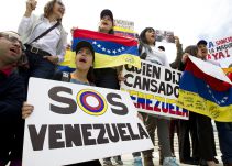 Reino Unido instó a su personal de la embajada a salir de Venezuela