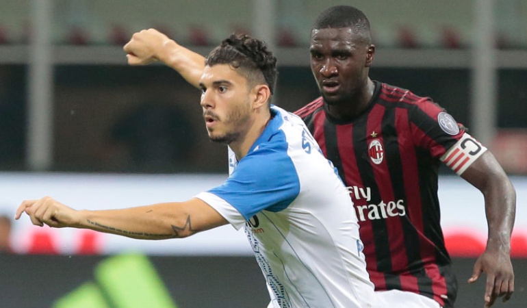 Futbolistas colombianos en el exterior: Zapata avanza con el Milan y Arias queda eliminado con el PSV de la Europa League