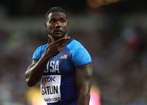 Usain Bolt se despide de los 100 metros con derrota ante Justin Gatlin