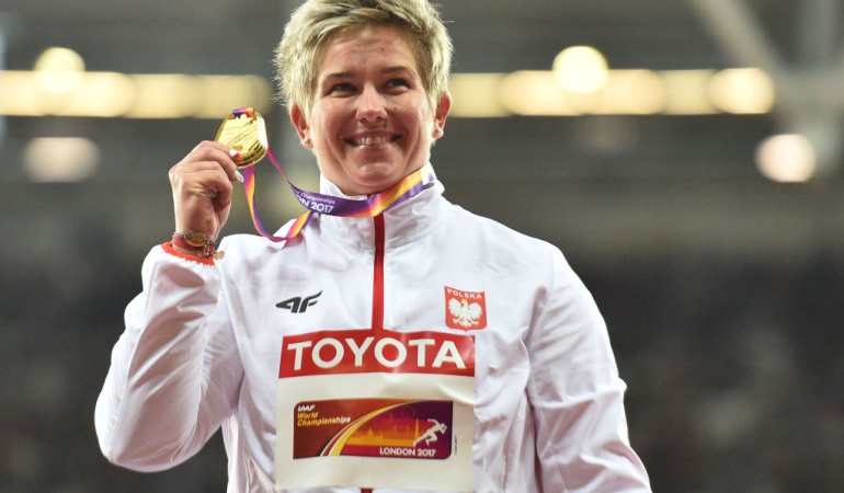Wlodarczyk oro lanzamiento de martillo: Anita Wlodarczyk consiguió su tercer título mundial en el lanzamiento de martillo