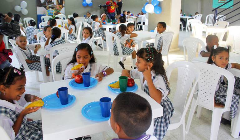 Ministerio de Educación Programa de Alimentación Escolar: Ministerio de Educación defiende Programa de Alimentación Escolar