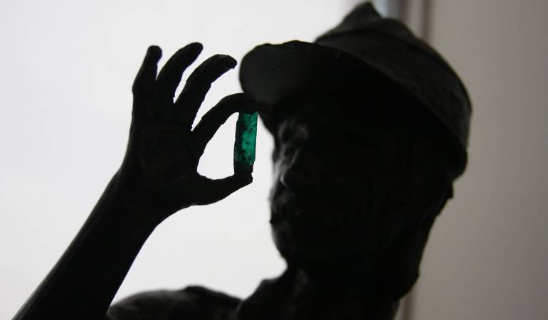 'Río' humano en zona esmeraldera de Boyacá: guaqueros buscaban el oro verde: 'Río' humano en zona esmeraldera de Boyacá: guaqueros buscaban el oro verde