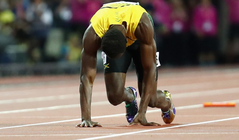 Usain Bolt lesión 4 x 100 Mundial Atletismo retiro: Usain Bolt no pudo terminar la última carrera de su trayectoria deportiva