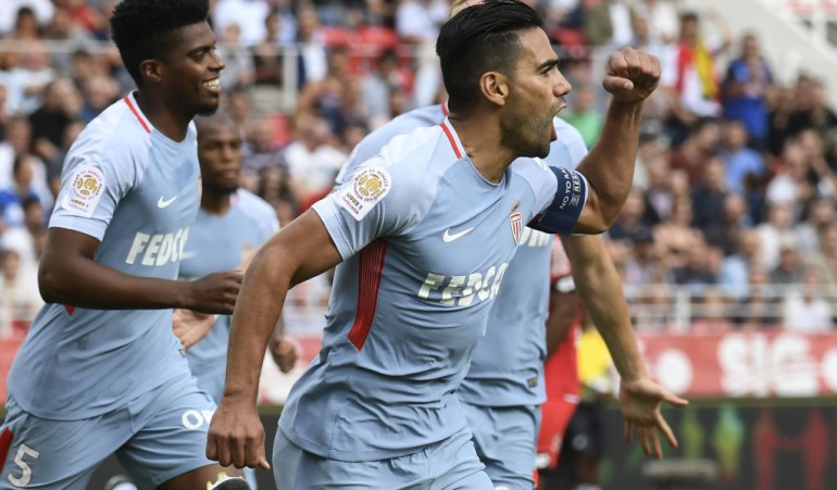 Falcao anota triplete y le da la victoria al Mónaco Falcao anota triplete y le da la victoria al Mónaco