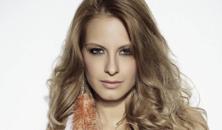 Laura Acuña.