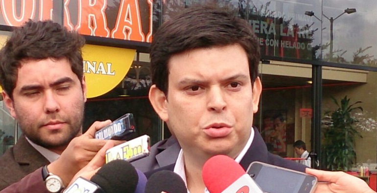 Imputación de cargos a Lyons: Ultimátum a Fiscalía para que defina imputación de cargos a Lyons