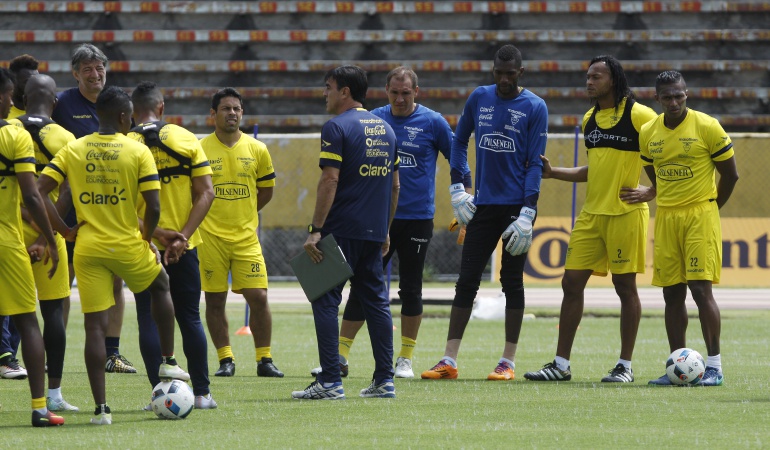 Ecuador convocados Brasil Perú: Ecuador convoca 27 jugadores para su difícil tarea de sumar ante Brasil y Perú