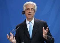 Presidentes de Uruguay y Argentina lanzarán candidatura para el Mundial de 2030