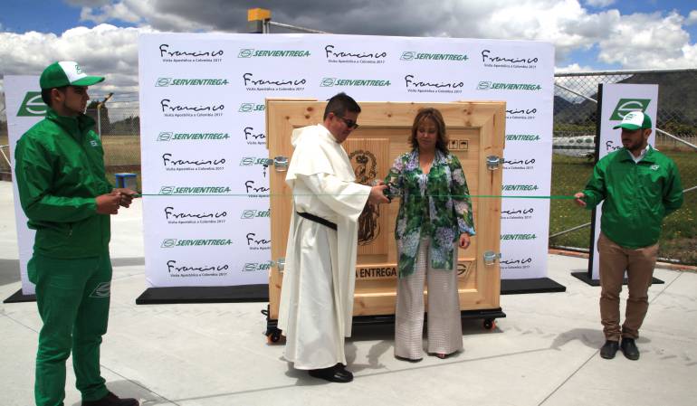 Traslado del cuadro de la virgen de chiquinquira a Bogotá: La virgen de Chiquinquirá arribará a Bogotá el 1 de Septiembre