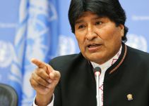 Evo Morales dice que si le pasa algo a Maduro será culpa de Fox