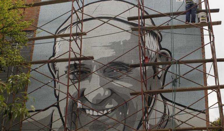Medellín papa Franciso: El papa Franciso ya tiene su mural en la ciudad de Medellín