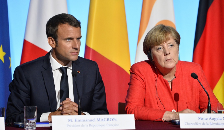 El presidente de Francia, Emmanuel Macron, y la canciller alemana, Angela Merkel.