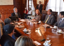 Restrepo dice que se hacen todos los esfuerzos para lograr paz con el ELN