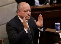 José Fernando Reyes nuevo magistrado de la Corte Constitucional