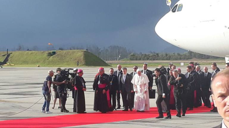En vivo visita del Papa Francisco a Colombia: Así fue el recibimiento al Papa Francisco