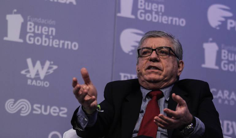 Humberto de la Calle decide lanzar su candidatura por firmas Humberto de la Calle decide lanzar su candidatura por firmas