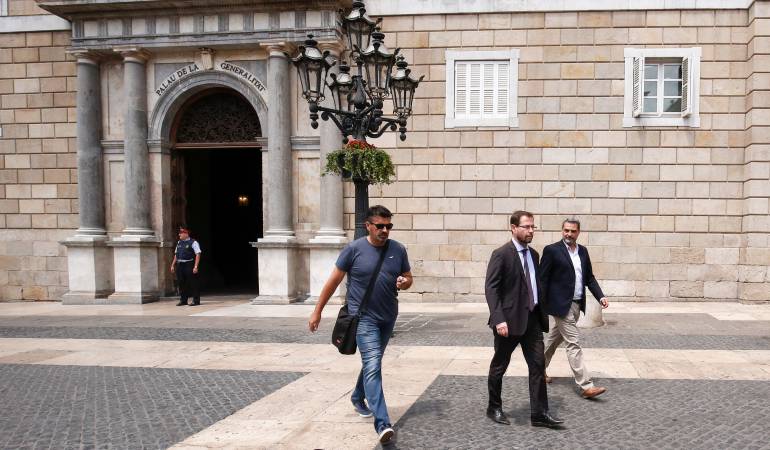 ESPAÑA CATALUÑA: Fiscalía pide imputar a alcaldes catalanes que cedan locales para referéndum